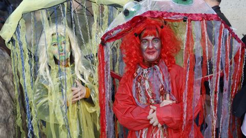 Desfile del s�bado de pi�ata en Celanova