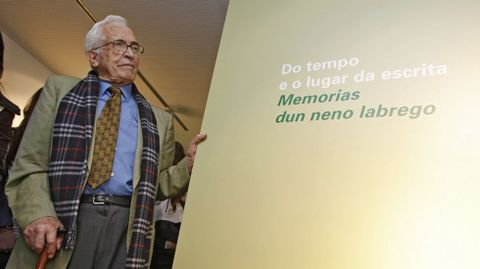 En la exposicin Memorias dun neno labrego, en Ourense en el 2011