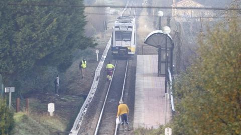 En diciembre del 2021 ardi una mquina de ferrocarril junto a la estacin de O Ponto, en Narn.