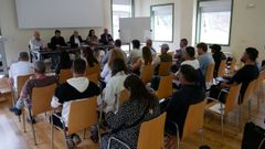 El concejal de Promocin Econmica, Jos Manuel Morgade; el teniente alcalde de Taboadela, Roberto Blanco; el alcalde de Barbads, Xos Carlos Valcrcel; la jefa territorial de Emprego, Marta Vzquez, y el alcalde de Ton, Ricardo Gonzlez, en el acto de clausura del obradoiro de emprego de Barbads.