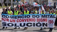 Manifestaci�n pola folga do metal en Vilagarc�a