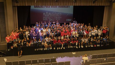 Gala de reconocimiento a los deportistas de Cee.