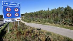 ACCESO DIRECTO DESDE LA AUTOVA. Los terrenos elegidos estn en Nantn, al lado de la doble glorieta elevada de A Pedra que enlaza con la AC-552, a mano derecha en direccin a Fisterra
