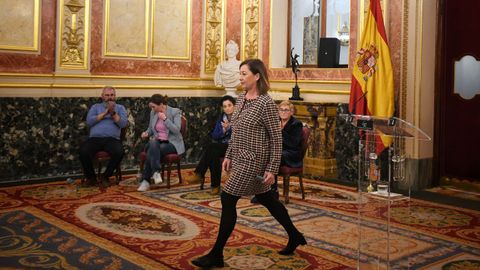 La presidenta del Congreso, Francina Armengol, a su llegada al acto de homenaje a las vctimas de la Guerra Civil y el franquismo, que que tuvo lugar en el saln de los pasos perdidos de la Cmara Baja.