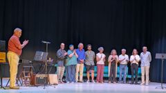 Acto de homenaje a Manuel Lourenzo organizado en la Casa da Cultura do Valadouro