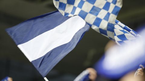 Bandera del Oviedo en el Carlos Tartiere