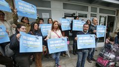 Padres de alumnos del colegio Ceip Barcelos protestan por la rev�lida