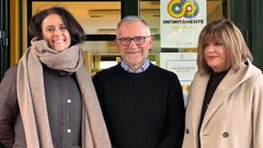 De izquierda a derecha, los nuevos ediles socialistas Beatriz Carb�n y Francisco Jos� Romero, y Concepci�n Rodr�guez, la �nica de los tres ediles que iniciaron el mandato que permanece en el grupo municipal