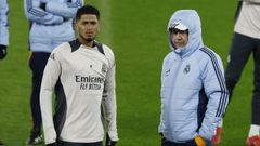 Bellingham y Ancelotti, en el entrenamiento de este lunes en el Etihad Stadium