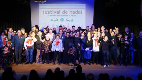 El festival finaliz� cantando en grupo el villancico �Mi burrito sabanero�.