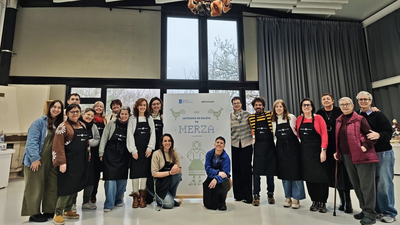 Merza estrena su feria mensual en el taller Eferro para potenciar la marca Artesanía de Galicia