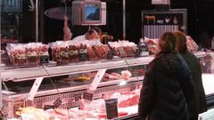 Buena parte de la carne se encarga ya d�as antes de las jornadas se�aladas de estas fiestas.