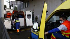 Entrada del servicio de urgencias del hospital Montecelo, en Pontevedra