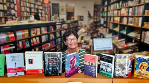 Sabela Martnez inaugur un nuevo modelo de librera con Versus, en Vigo. 