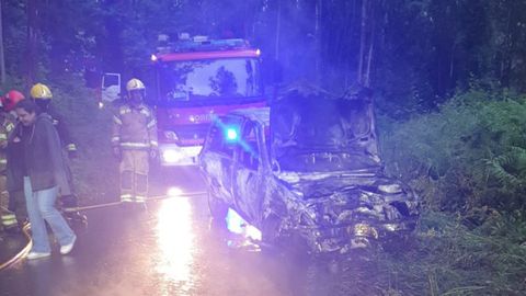 Los dos ocupantes del veh�culo salieron ilesos del accidente