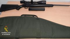 Rifle incautado por la Guardia Civil a furtivo en San Mart�n del Rey Aurelio