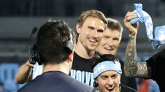Carl Starfelt, durante la celebraci�n de la clasificaci�n europea del Celta el pasado s�bado.