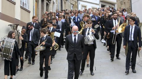 La banda de Sarria, en la procesión del día de San Xoán de hace años