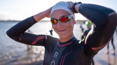 La triatleta Sara Guerrero durante un entrenamiento