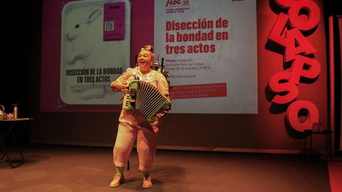A presentaci�n do FIOT contou coa representaci�n en exclusiva da peza �Unha se�ora orquestra�, de Torta Torta.