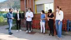 El delegado territorial de la Xunta en Ourense visit� el colegio en A R�a