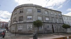 Las viviendas est�n en la calle V�zquez de Parga y fueron en su d�a viviendas sociales.