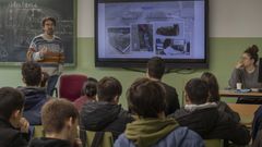 Antonio M�guez Macho y Conchi L�pez S�nchez, de Histagra, presentaron el estudio en el IES Rosal�a de Castro de Santiago, en donde ofrecieron despu�s una charla sobre su labor al alumnado del centro.