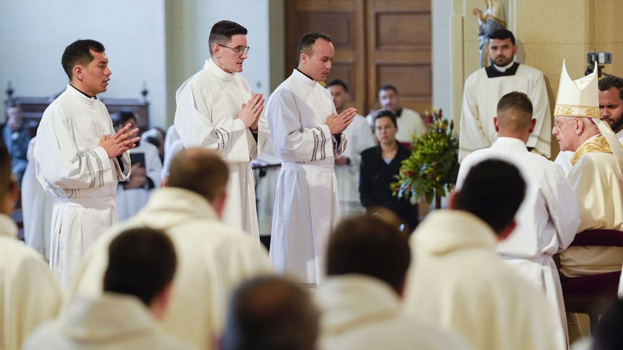 La Diócesis de Ourense incorpora a tres nuevos diáconos