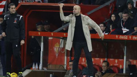 Derbi asturiano entre el Real Sporting de Gijon y el Real Oviedo en El Molin�n