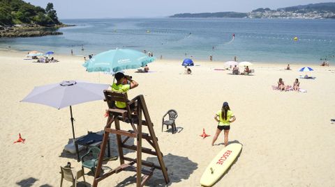 Playa de Portocelo, en Marín, uno de los arenales donde se presta servicio de socorrismo desde junio