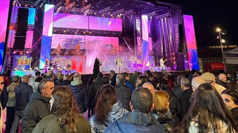 La orquesta Olympus puso la msica en la verbena del viernes 