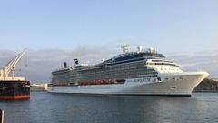 El �Celebrity Silhouette� entrando en puerto