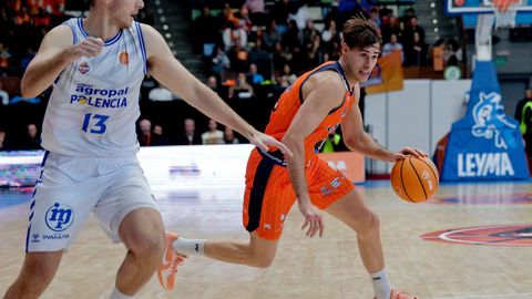 Guillem Jou, en un partido contra el Palencia en el Coliseum.