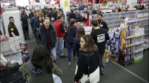 BLACK FRIDAY EN A CORU�A: MEDIA MARK