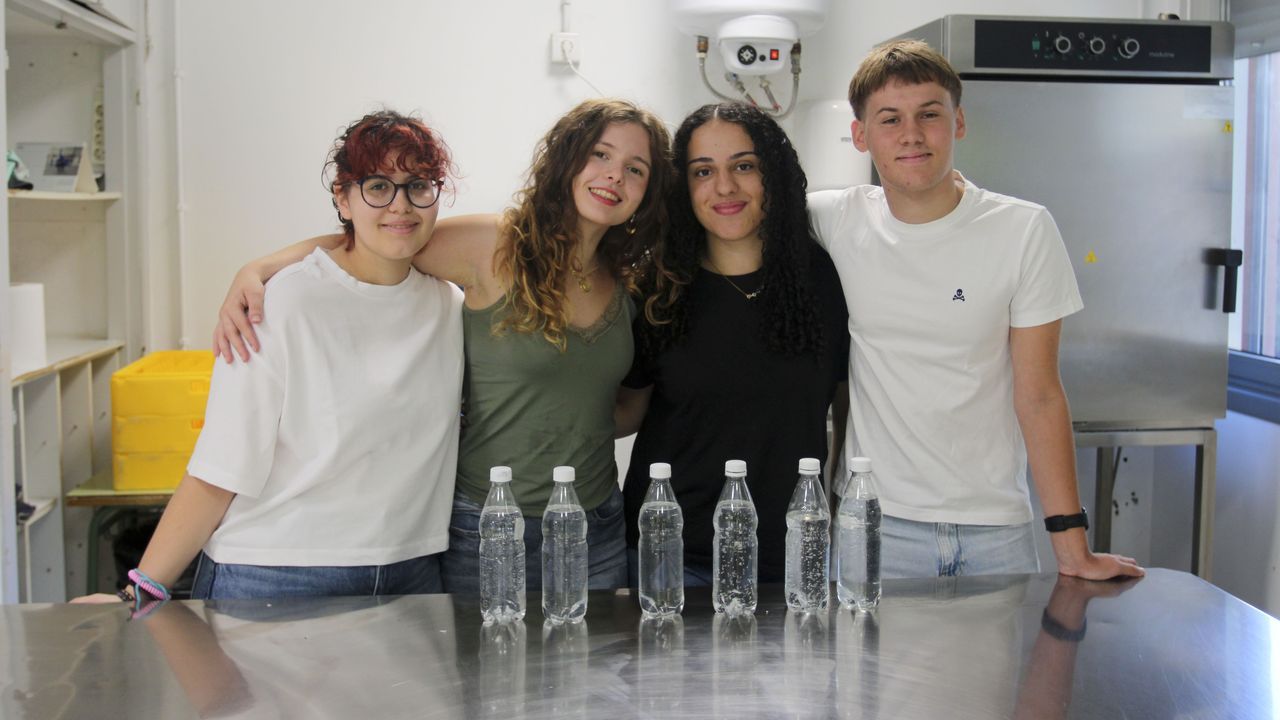Que no te engañen con la bebida; el taller que enseña a escolares de Pontevedra a ser críticos