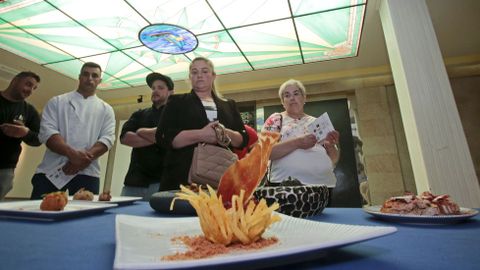 Presentacin de Degustatapas Sanxenxo, en la sala Nauta