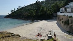 Playa de Pampa�do, en Sanxenxo, que acaba de ser incluida como zona apta para el ba�o por la Xunta