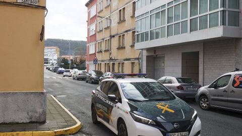 Una patrulla en la zona del edificio donde los residentes denuncian conflictividad por la presencia de okupas