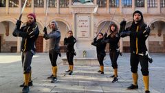 En el Edificio Histrico de la Universidad de Oviedo, durante las jornadas culturales que la Escuela de Esgrima Gaudiosa realiza en colaboracin con la institucin acadmica