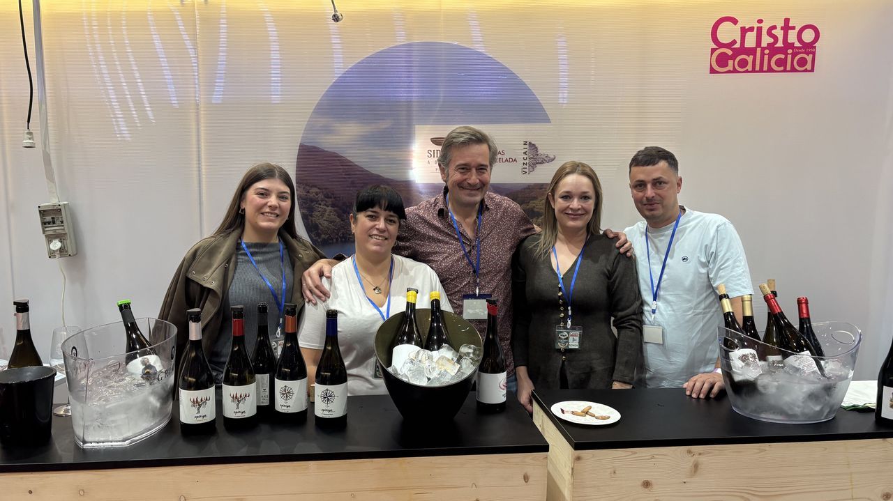 El talento joven y el vino de Negueira de Muñiz toman la segunda jornada de la Feira L de Lugo