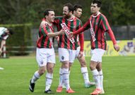 Nico, el primero por la izquierda, marc� el segundo gol. 