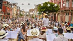 Miles de personas disfrutan del Ribadeo Indiano