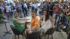 Tanxugueiras abarrota El Corte Ingl�s de Santiago para la firma de su disco