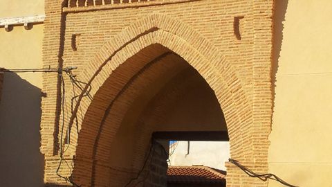 Puerta mudejar en Valderas