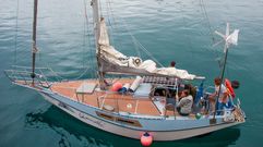 Queresvela ofrece explorar la costa de la r�a de Ortigueira desde el mar