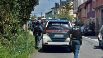 Imagen del amplio dispositivo llevado a cabo el 1 de mayo del 2024 en el barrio de O Suisto de Carballo.