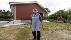 Matilde �lvarez, este viernes con su vivienda al fondo 