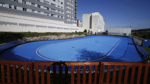 La pista de patinaje de Novo Mesoiro ya está prácticamente terminada y el Ayuntamiento anunció que se abrirá en breve espacio de tiempo