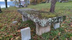 Uno de los bancos sustra�dos en el �rea recreativa del monte Pituco