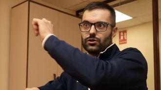 Pablo Terroba, durante la entrevista realizada en la delegaci&oacute;n de Viveiro de La Voz de Galicia.